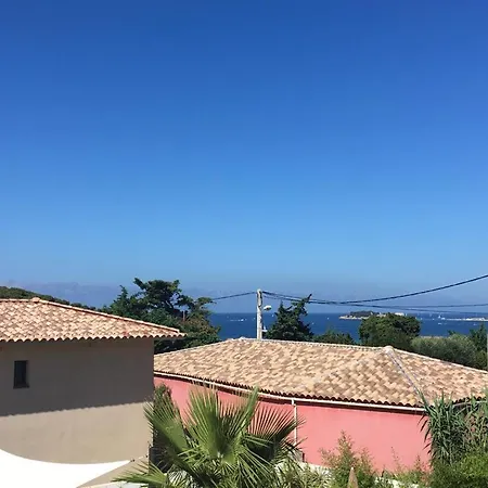 Appartement Terrasse Vue Mer, Plage Gorguette A 1 Minute A Pied, Wifi,Clim, Parking Clos Privatif Sanary-sur-Mer Exterior foto