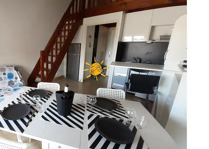 Appartement Terrasse Vue Mer, Plage Gorguette A 1 Minute A Pied, Wifi,Clim, Parking Clos Privatif