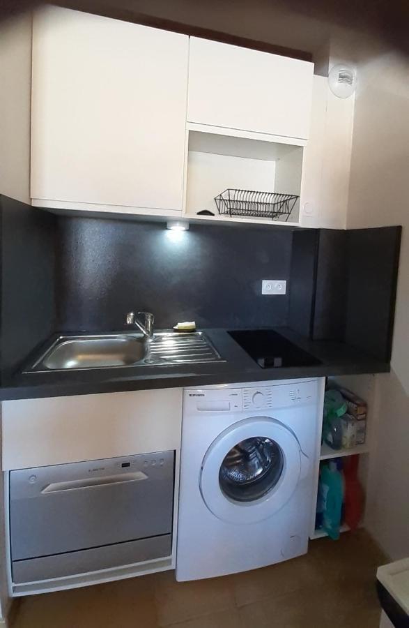 Apartment Terrasse Vue Mer, Plage Gorguette A 1 Minute A Pied, Wifi,clim, Parking Clos Privatif