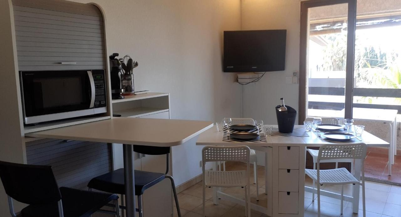 Terrasse Vue Mer, Plage Gorguette A 1 Minute A Pied, Wifi,clim, Parking Clos Privatif Apartment